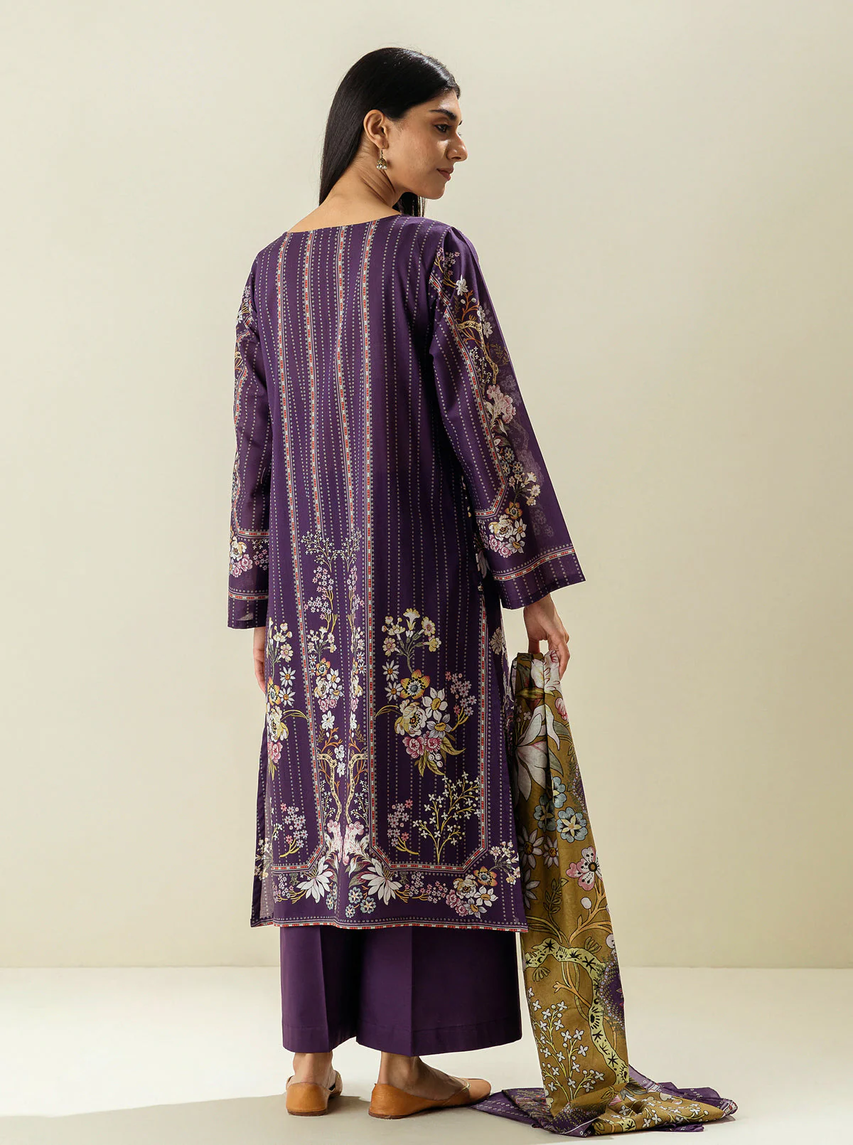 3 PIECE - PRINTED LAWN SUIT - PURPLE ODYSSEY - Image 3