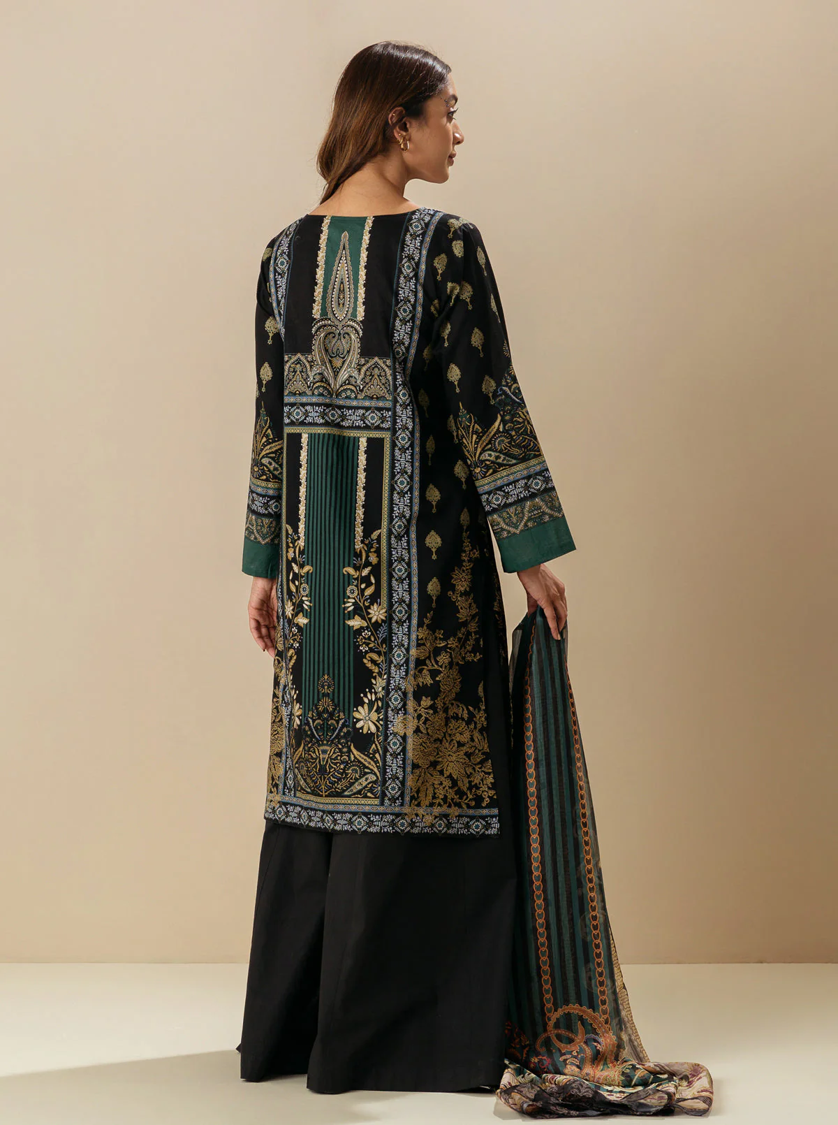 3 PIECE - EMBROIDERD LAWN SUIT - REGAL EBONY - Image 4