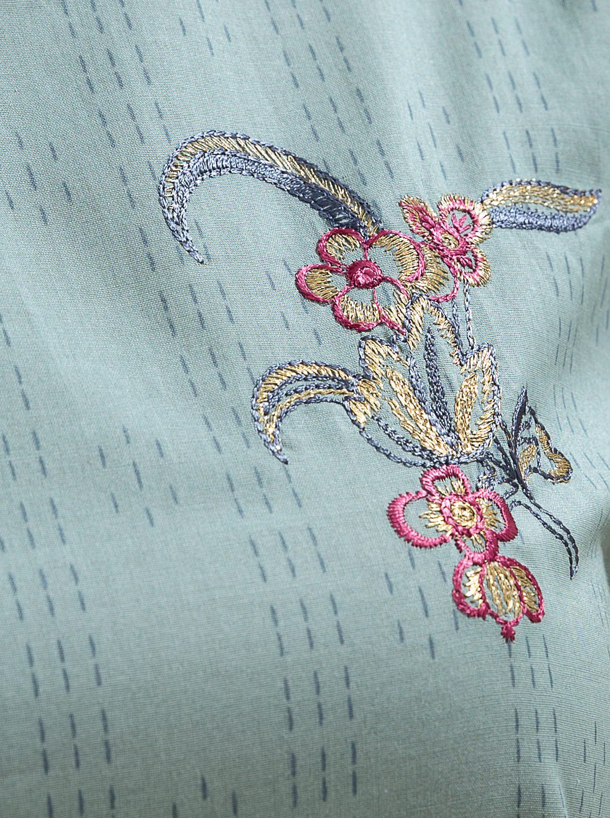 3 PIECE - EMBROIDERED LAWN SUIT - LILAC BREEZE - Image 2