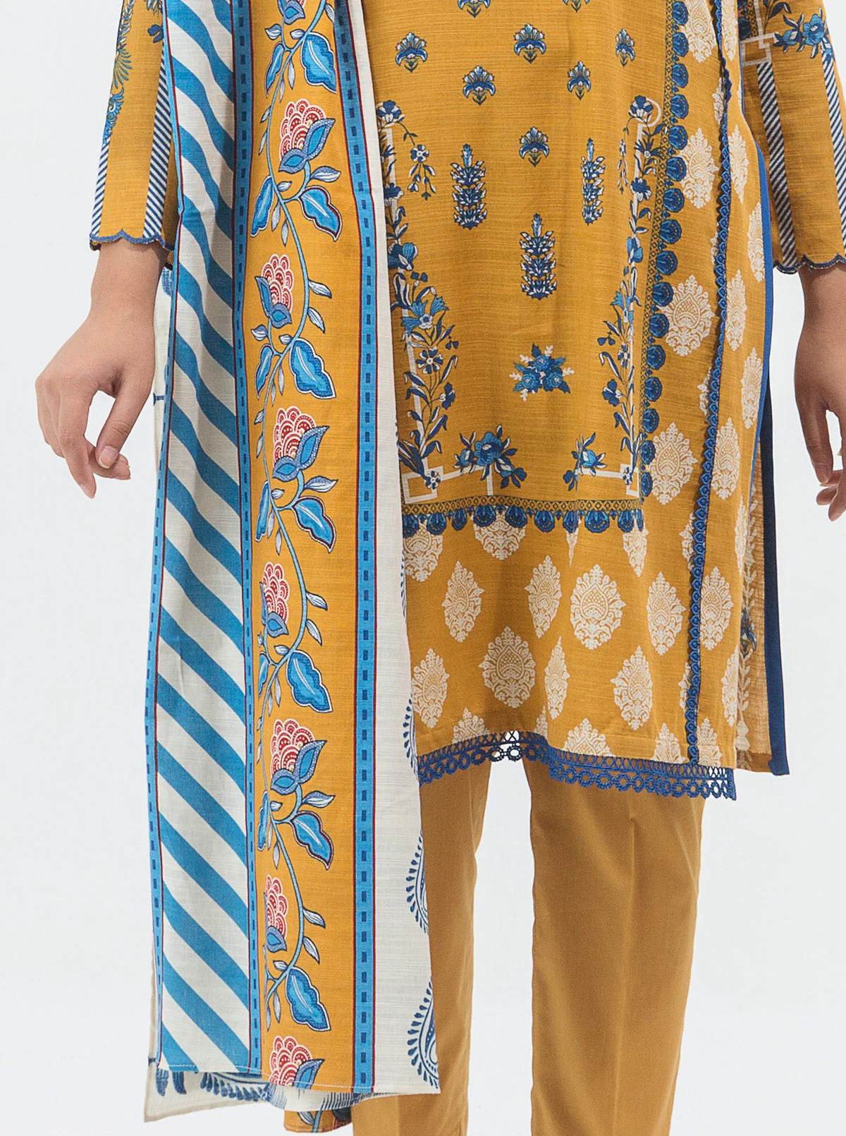 3 PIECE - PRINTED KHADDAR SUIT - ANTIQUE  DECO - Image 2