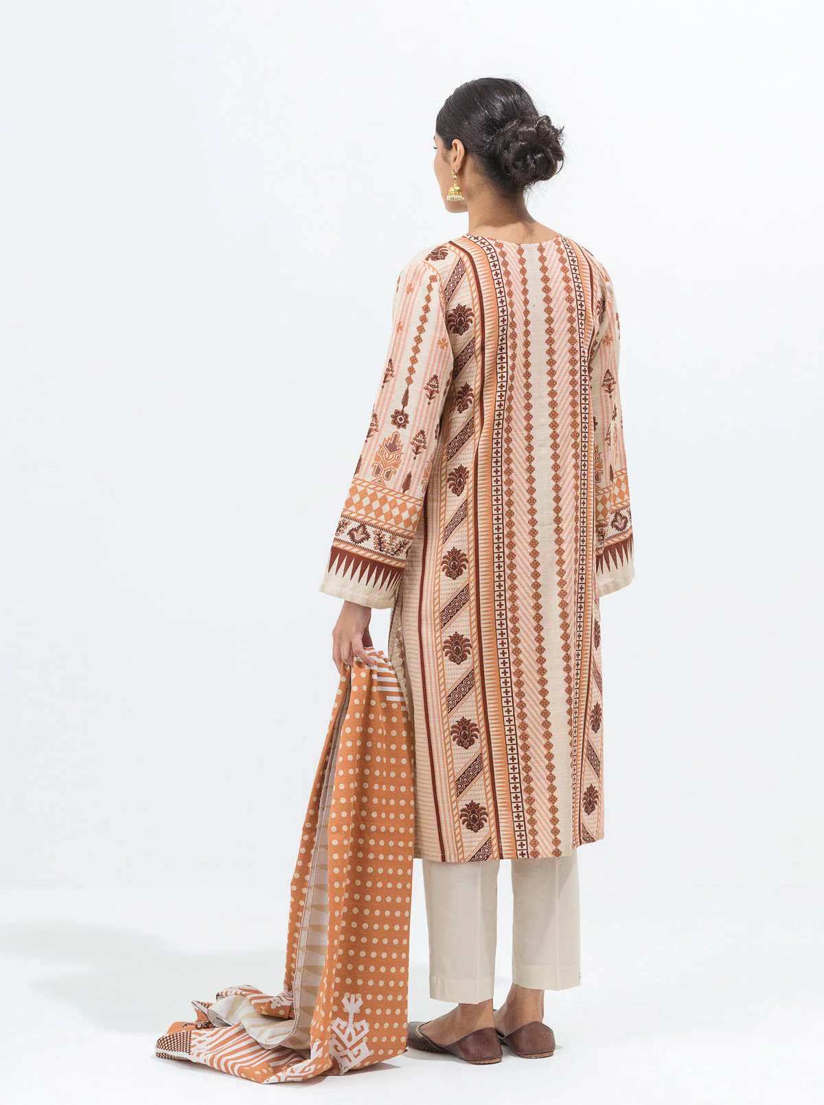 3 PIECE - PRINTED KHADDAR SUIT - HAZEL BEIGE - Image 6