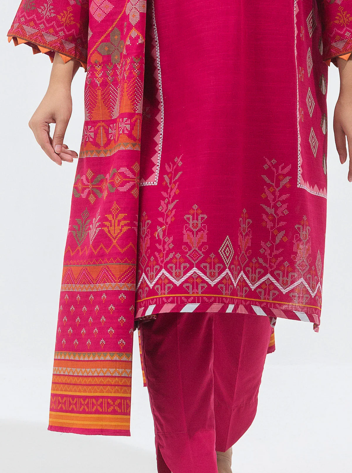 3 PIECE - PRINTED KHADDAR SUIT - ALLURING PINK - Image 2