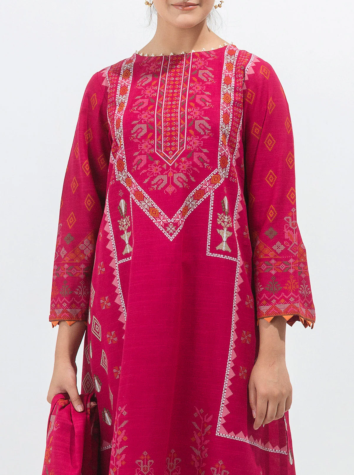 3 PIECE - PRINTED KHADDAR SUIT - ALLURING PINK - Image 4