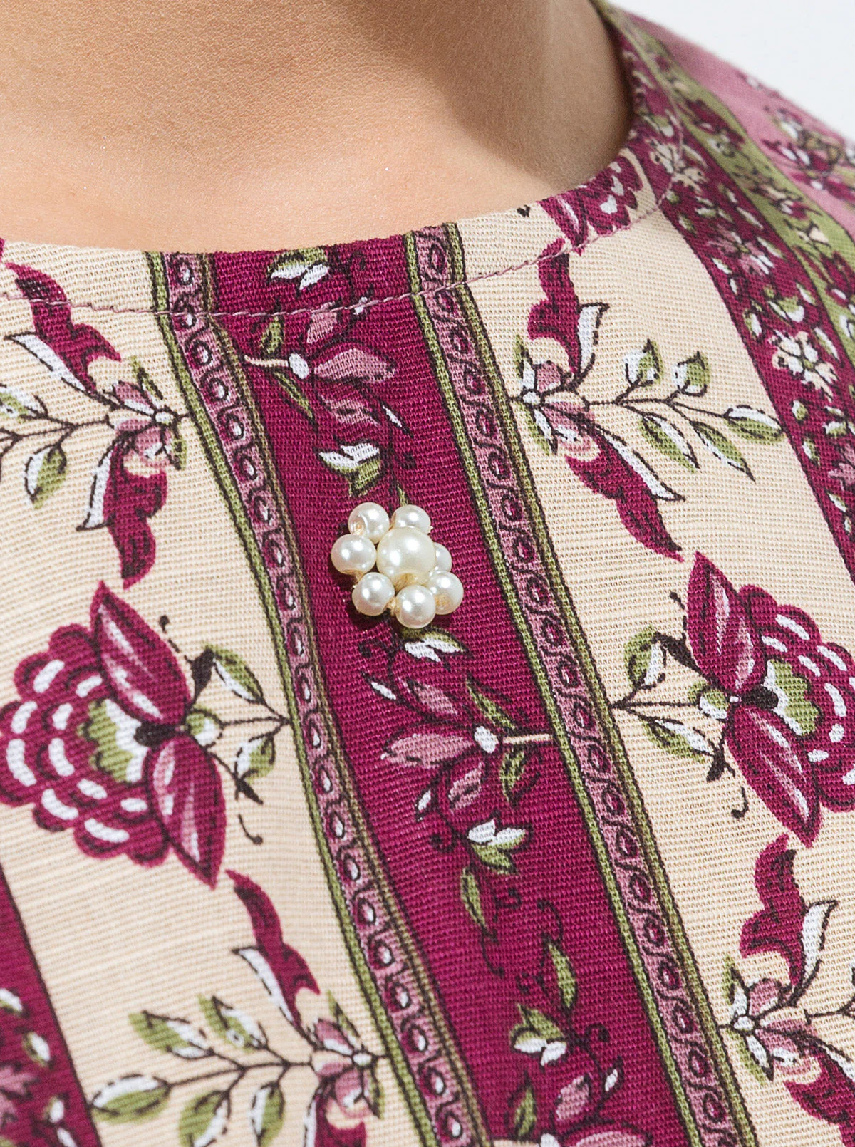 3 PIECE - PRINTED KHADDAR SUIT - MAUVE HAZE - Image 5
