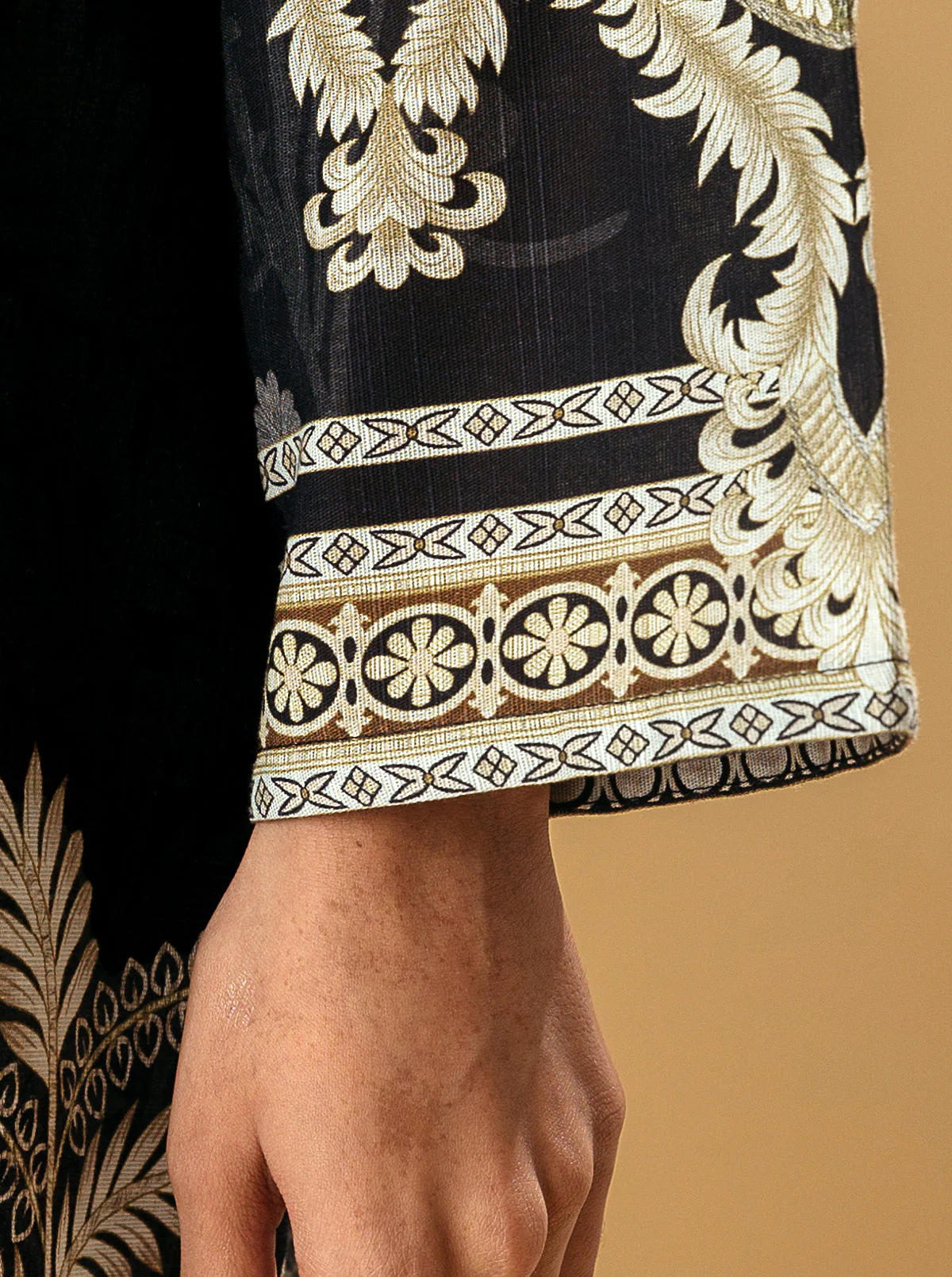 1 PIECE - PRINTED KHADDAR SHIRT - EBONY GARGEN - Image 3