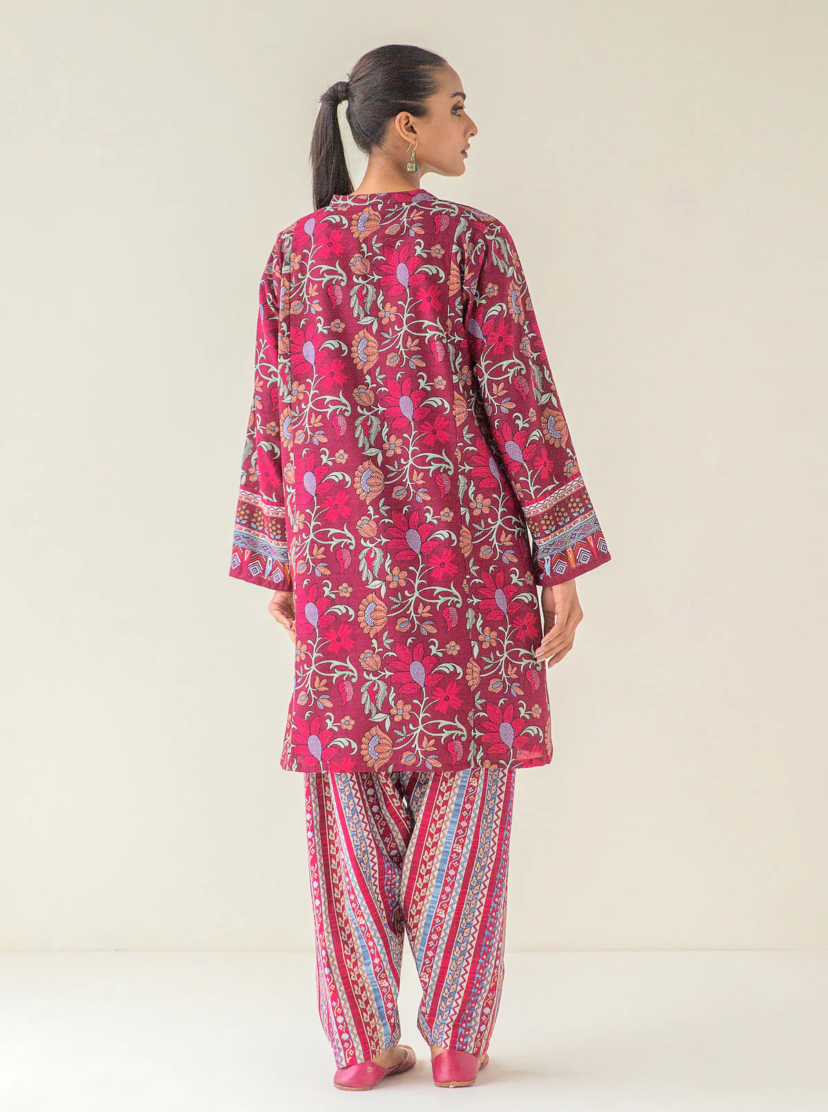 2 PIECE - PRINTED KHADDAR SUIT - CANDY PINK - Image 2