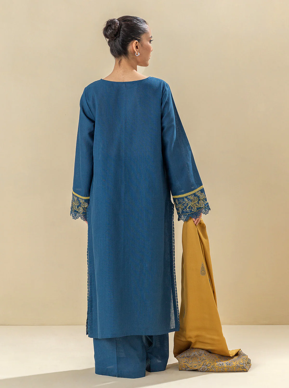3 PIECE - EMBROIDERED  KHADDAR SUIT - ENDLESS SEA - Image 3