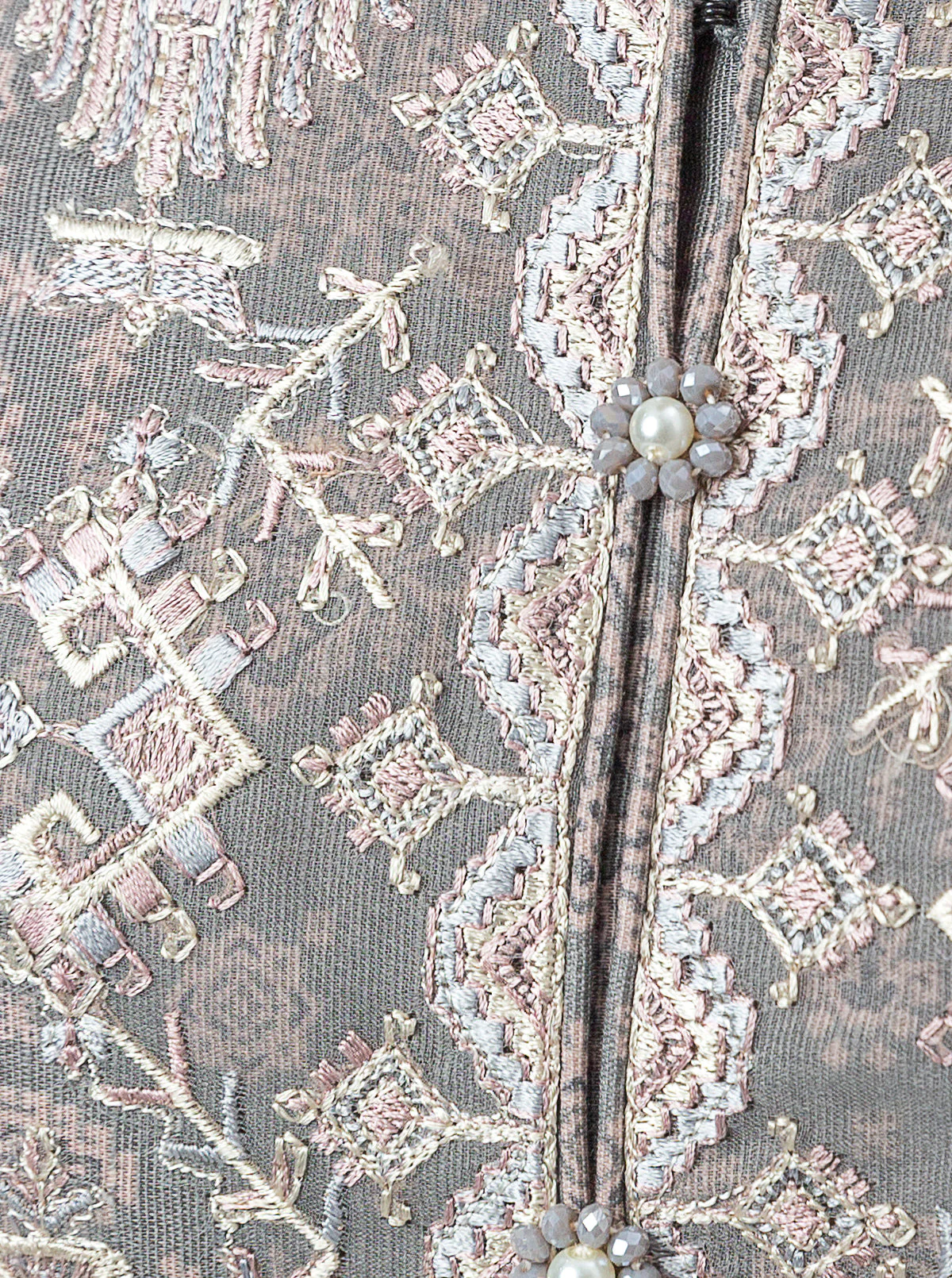 2 PIECE - EMBROIDERED KHADDAR SUIT - DEW GREY - Image 3
