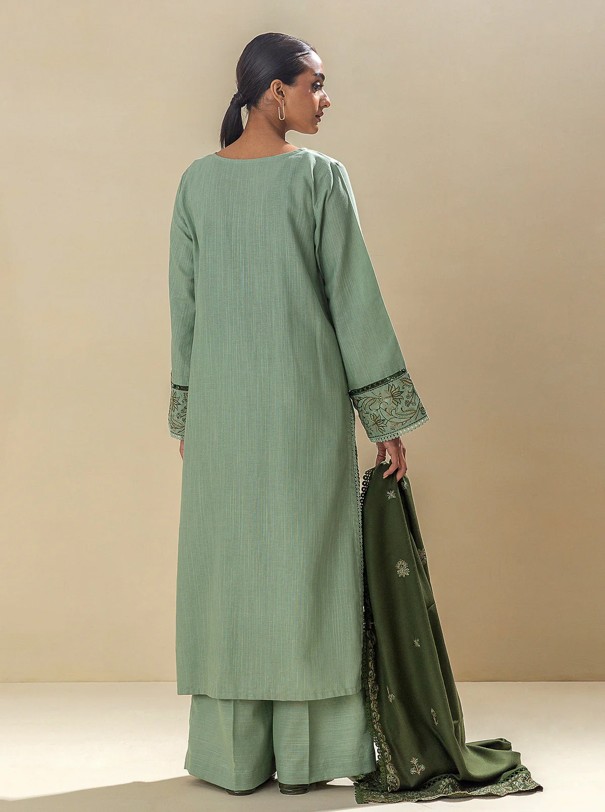 3 PIECE - EMBROIDERED KHADDAR SUIT WITH EMBROIDERED SHAWL - MOSSY MAGIC - Image 6