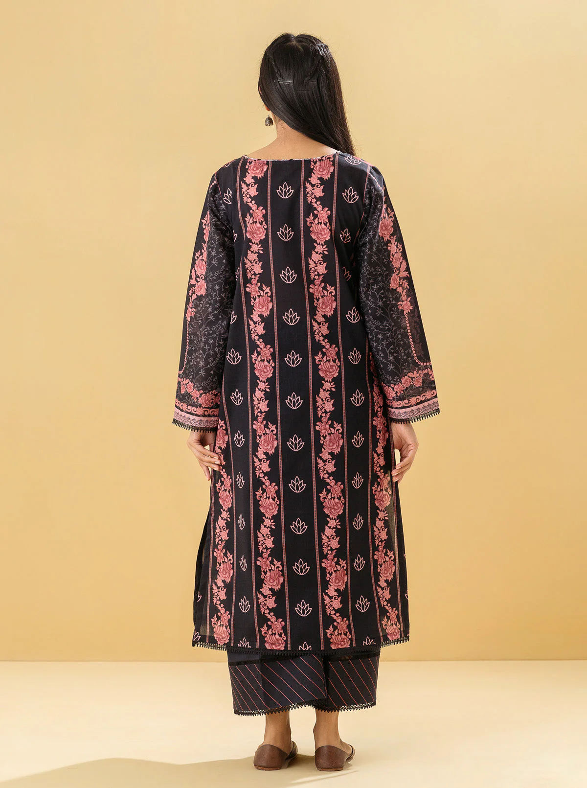 1 PIECE - PRINTED LAWN SHIRT - MAGICAL FLORA - Image 4