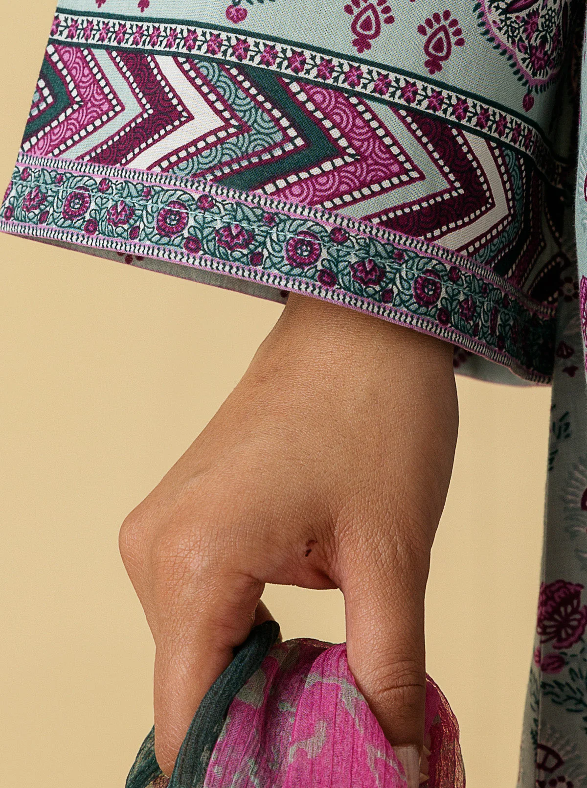 3 PIECE - PRINTED LAWN SUIT - MISTY DEWY - Image 5