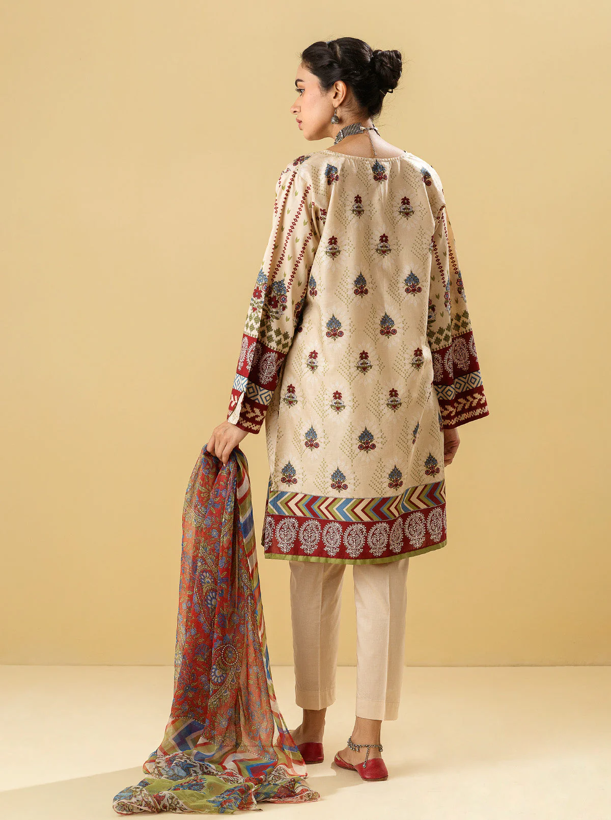3 PIECE - PRINTED LAWN SUIT - IVORY MIST - Image 6
