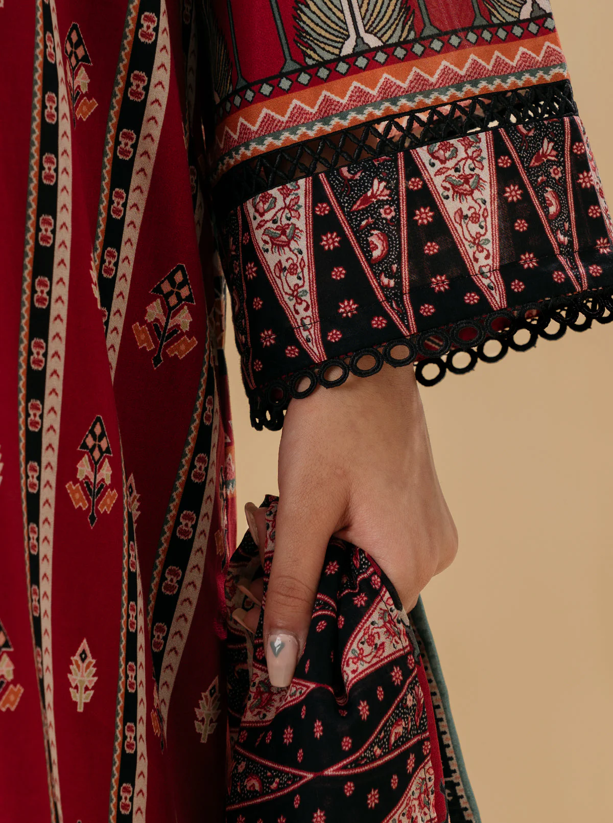 3 PIECE - PRINTED LAWN SUIT - ALLURING RED - Image 3