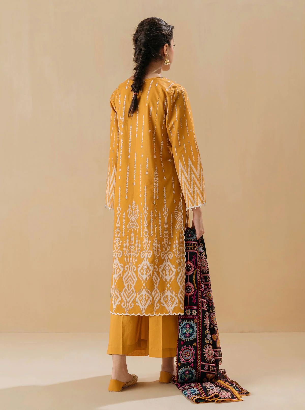 3 PIECE - EMBROIDERED LAWN SUIT - MYSTIQUE MUSTARD - Image 4