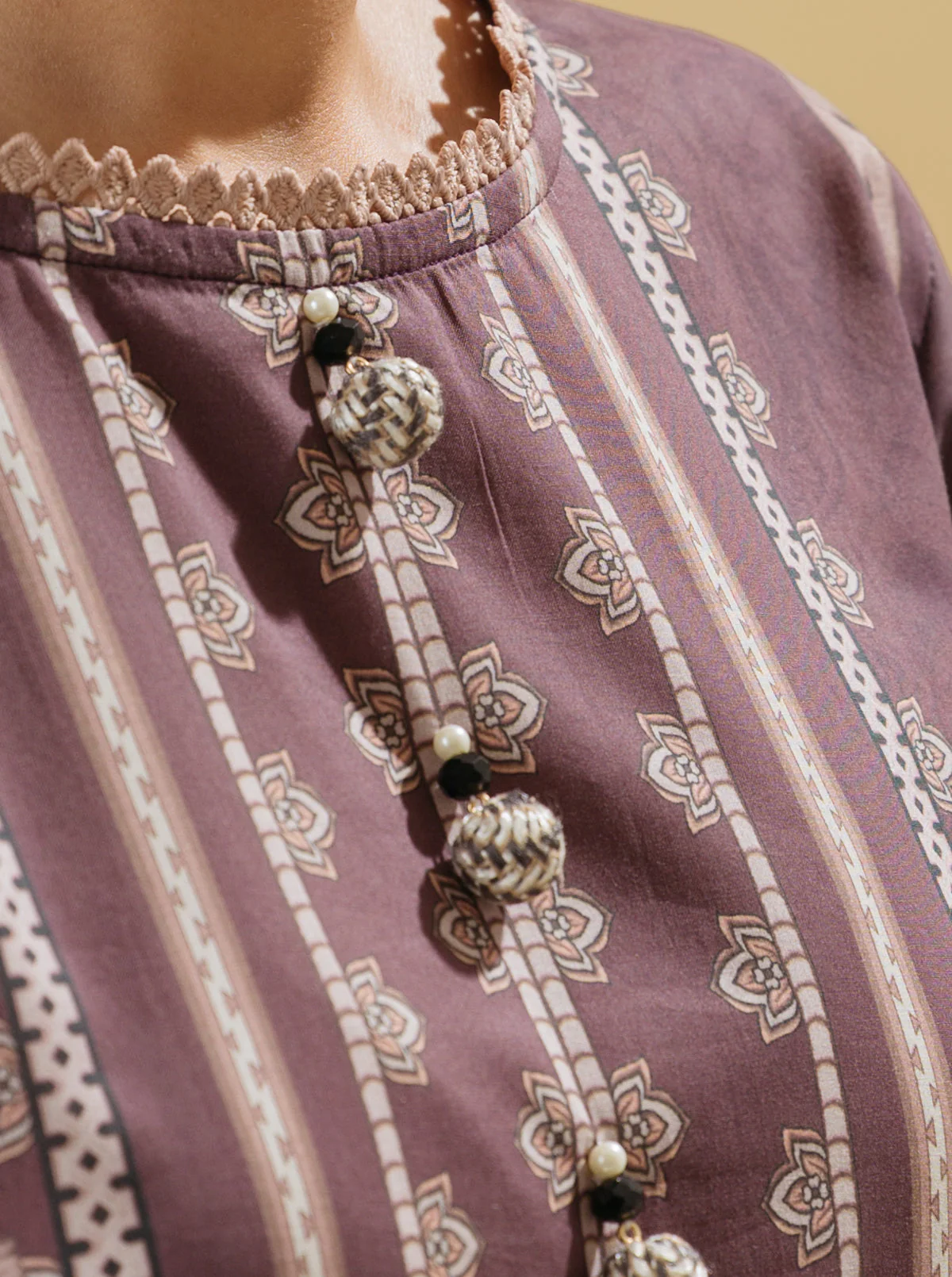3 PIECE - PRINTED LAWN SUIT - VINTAGE HUES - Image 3