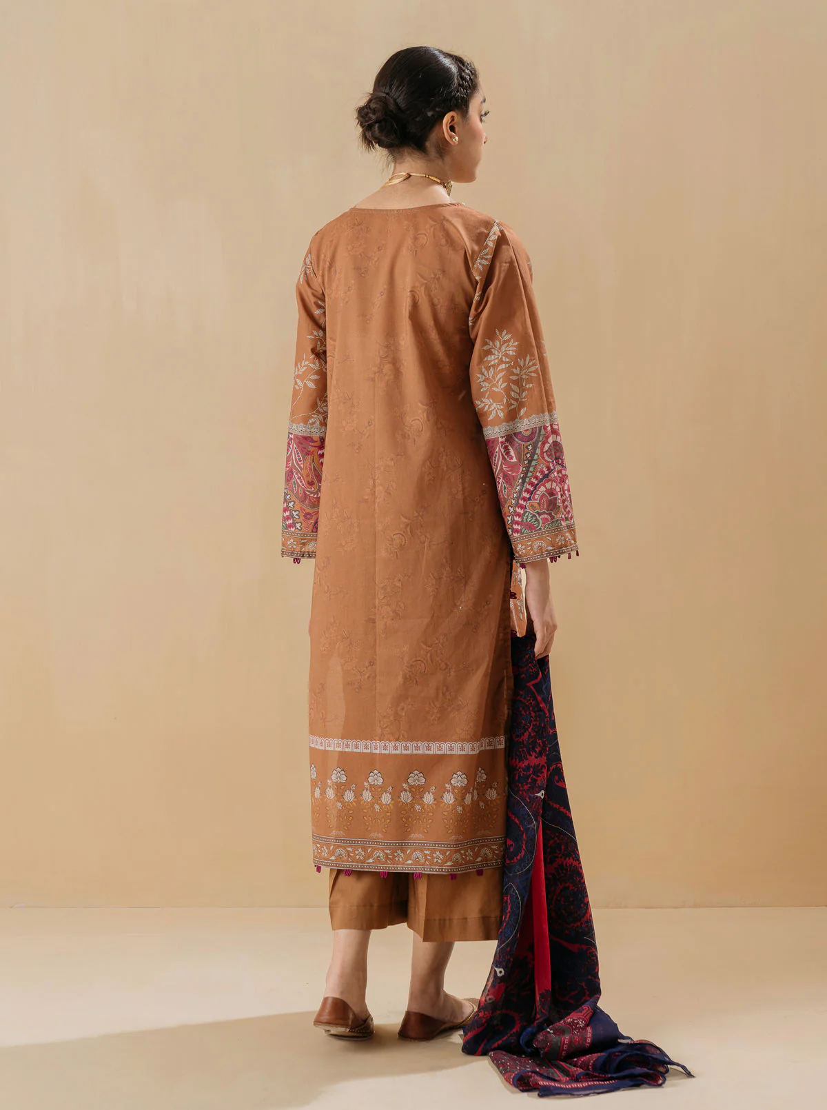 3 PIECE - PRINTED LAWN SUIT - ANTIQUE CHARM - Image 4