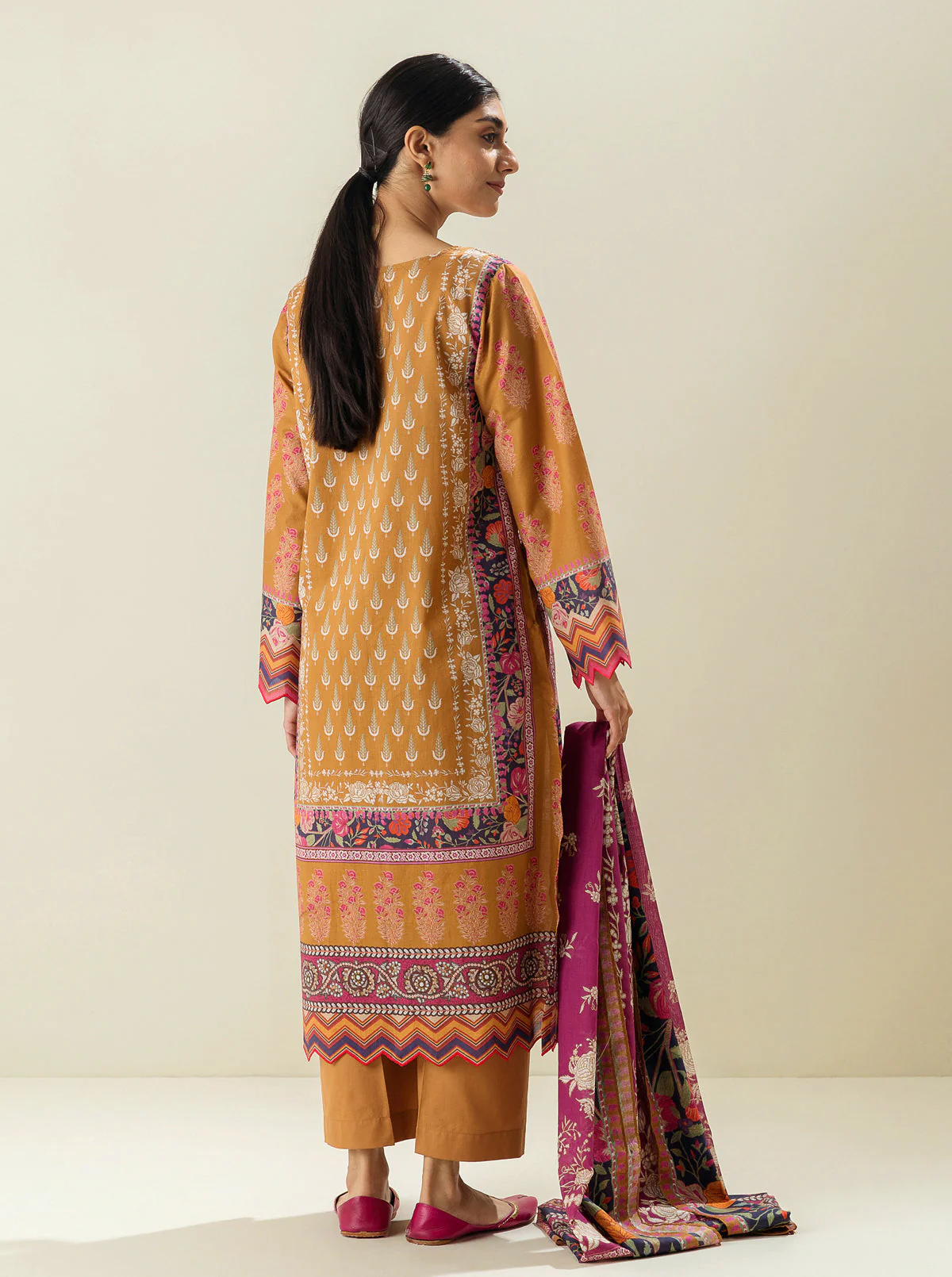 3 PIECE - PRINTED LAWN SUIT - OCHRE DAYS - Image 3