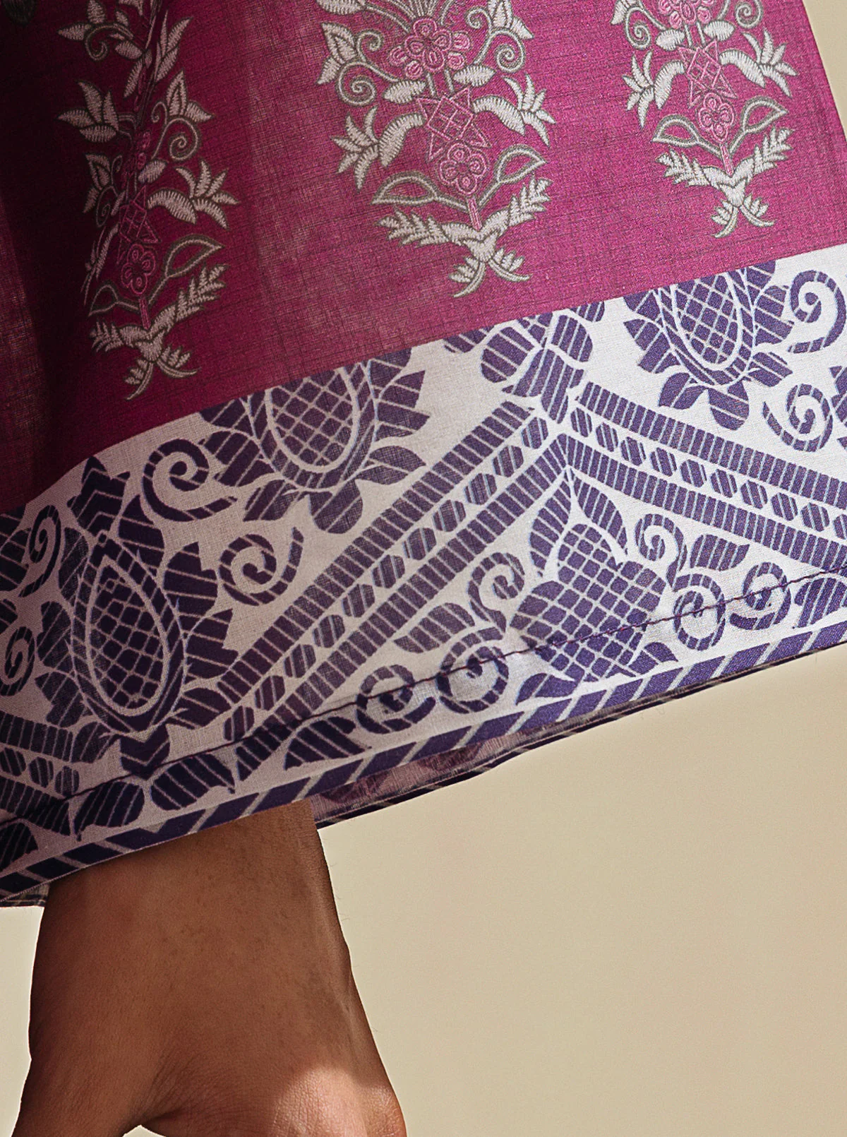 3 PIECE - PRINTED LAWN SUIT - WINE MIX - Image 4