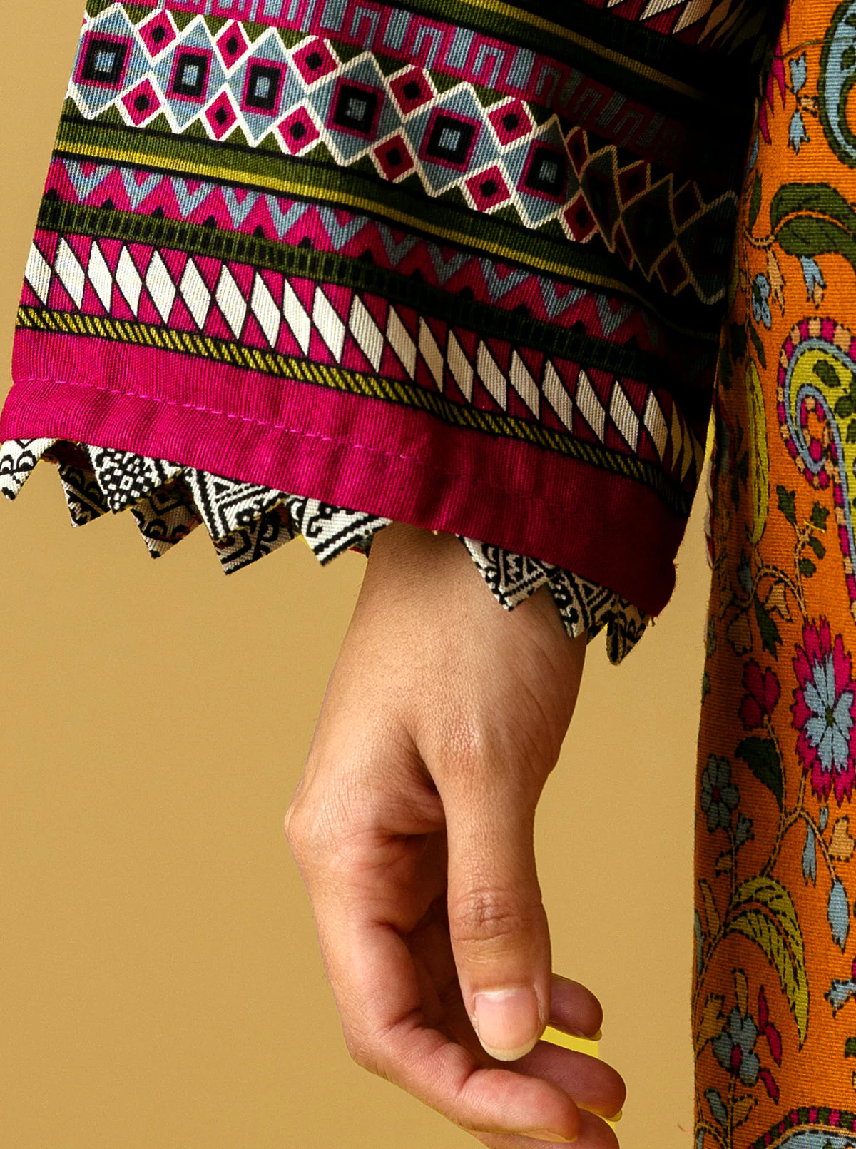 2 PIECE - PRINTED KHADDAR SUIT - STRAW HARREST - Image 3
