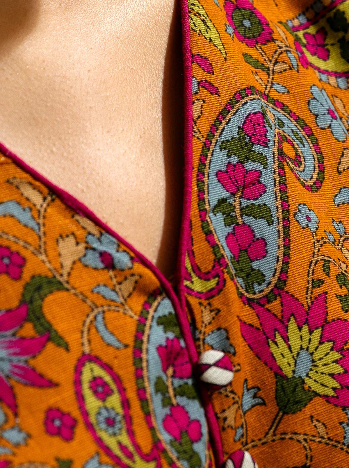 2 PIECE - PRINTED KHADDAR SUIT - STRAW HARREST - Image 4