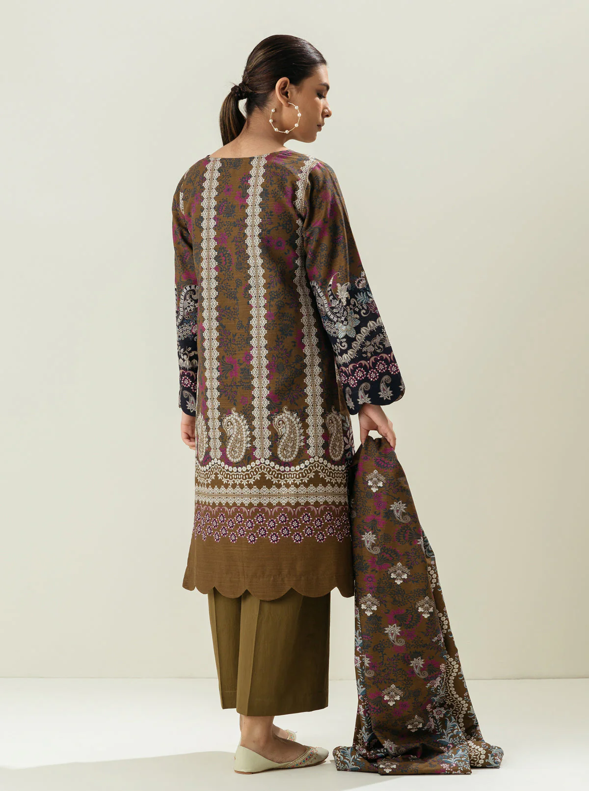2 PIECE - PRINTED KHADDAR SUIT - PALM LEAT - Image 4