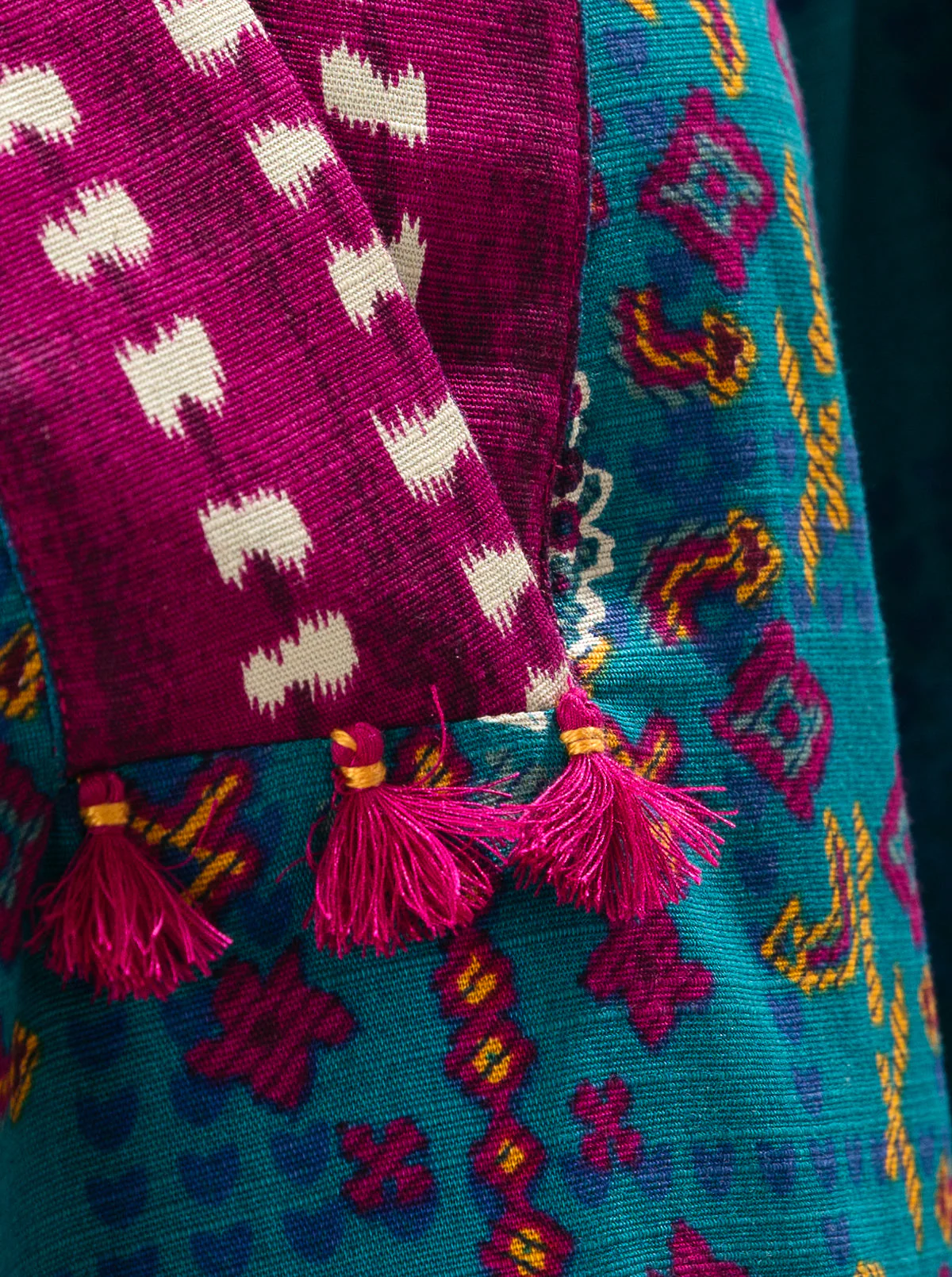3 PIECE - PRINTED KHADDAR SUIT - CASCADES - Image 3