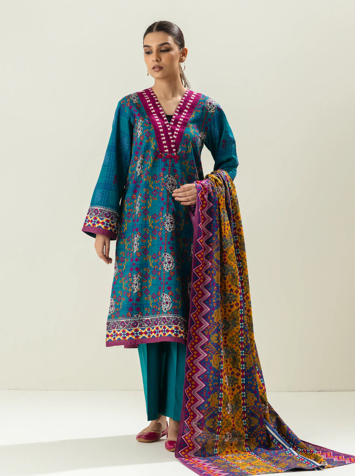 3 PIECE - PRINTED KHADDAR SUIT - CASCADES - Image 4