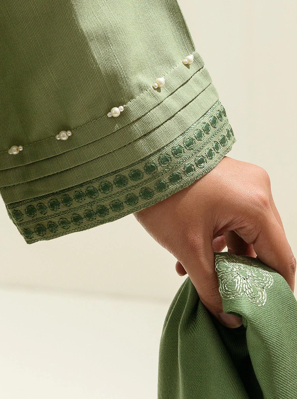 3 PIECE - EMBROIDERED  KHADDAR SUIT - GREEN EARTH - Image 5