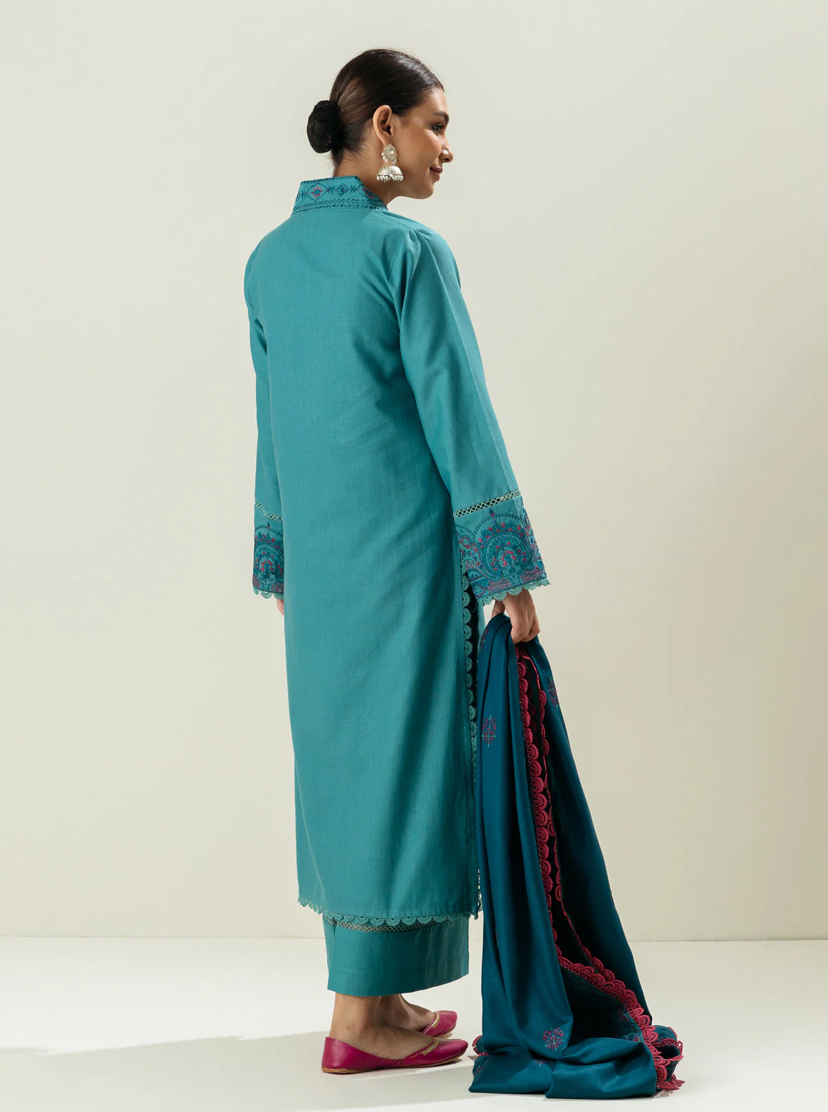 3 PIECE - EMBROIDERED  KHADDAR SUIT - TANTALISING TEAL - Image 5