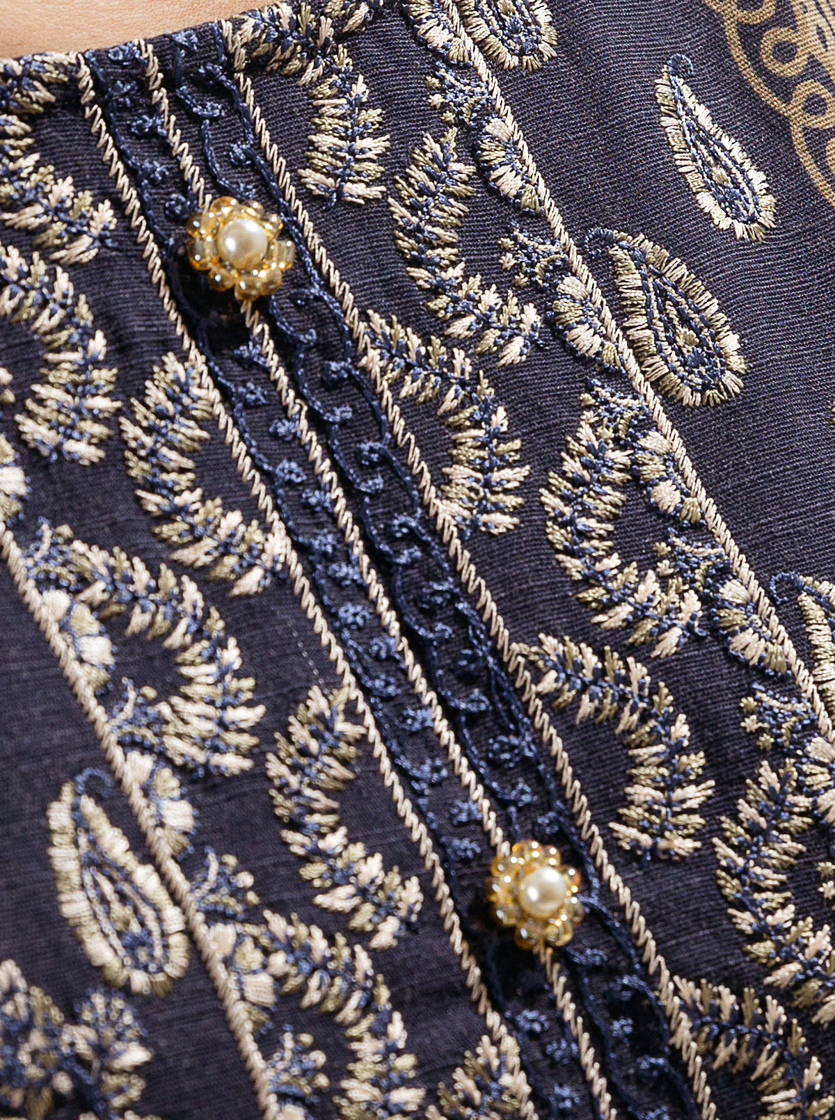 3 PIECE - EMBROIDERED  KHADDAR SUIT - HINOKI - Image 4