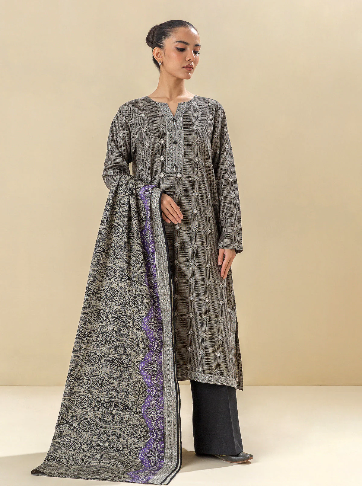 3 PIECE - PRINTED KHADDAR SUIT - ACCENT ZONE - Image 3