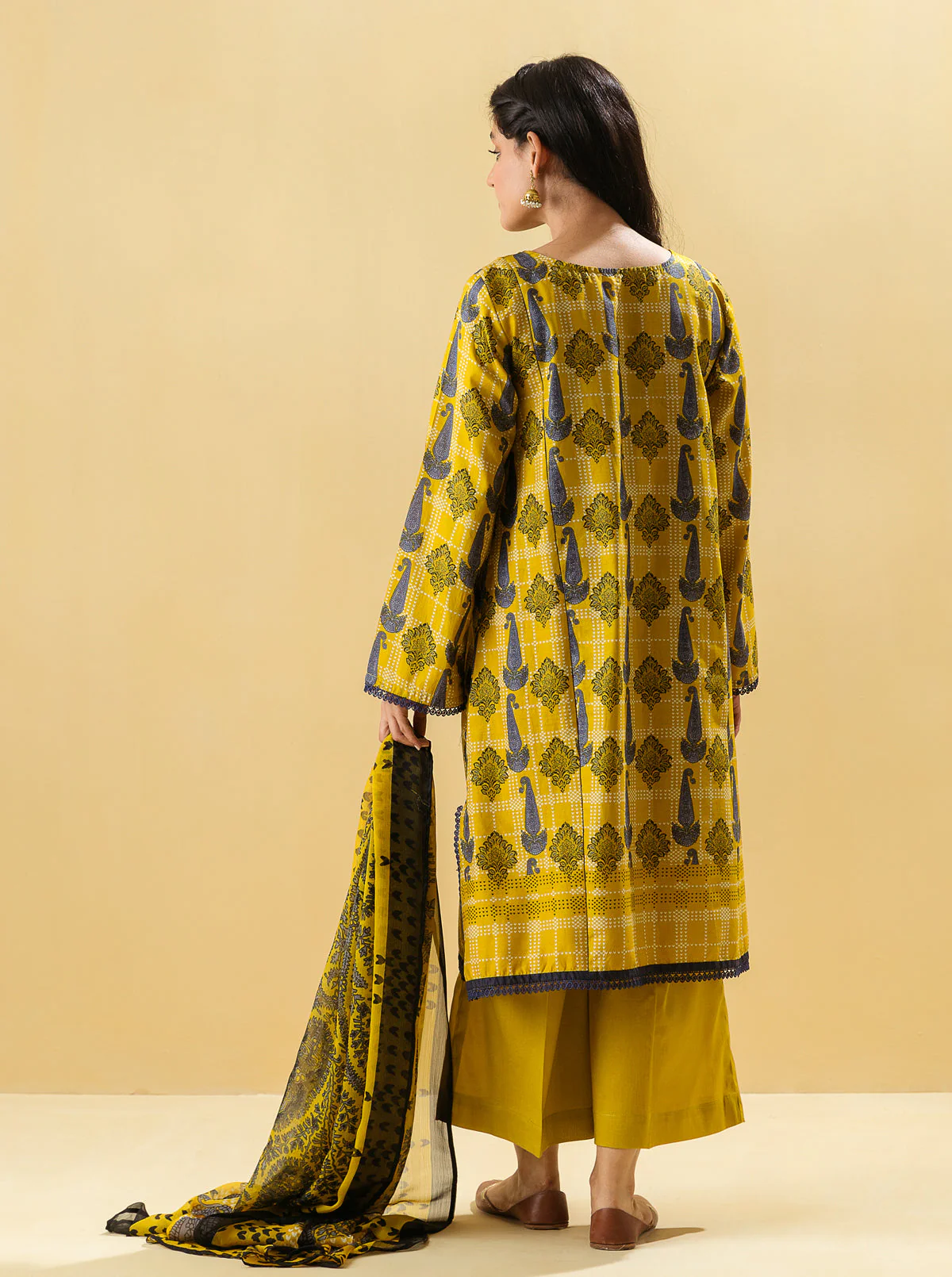 3 PIECE - PRINTED LAWN SUIT - GOLD EMPIRE - Image 5