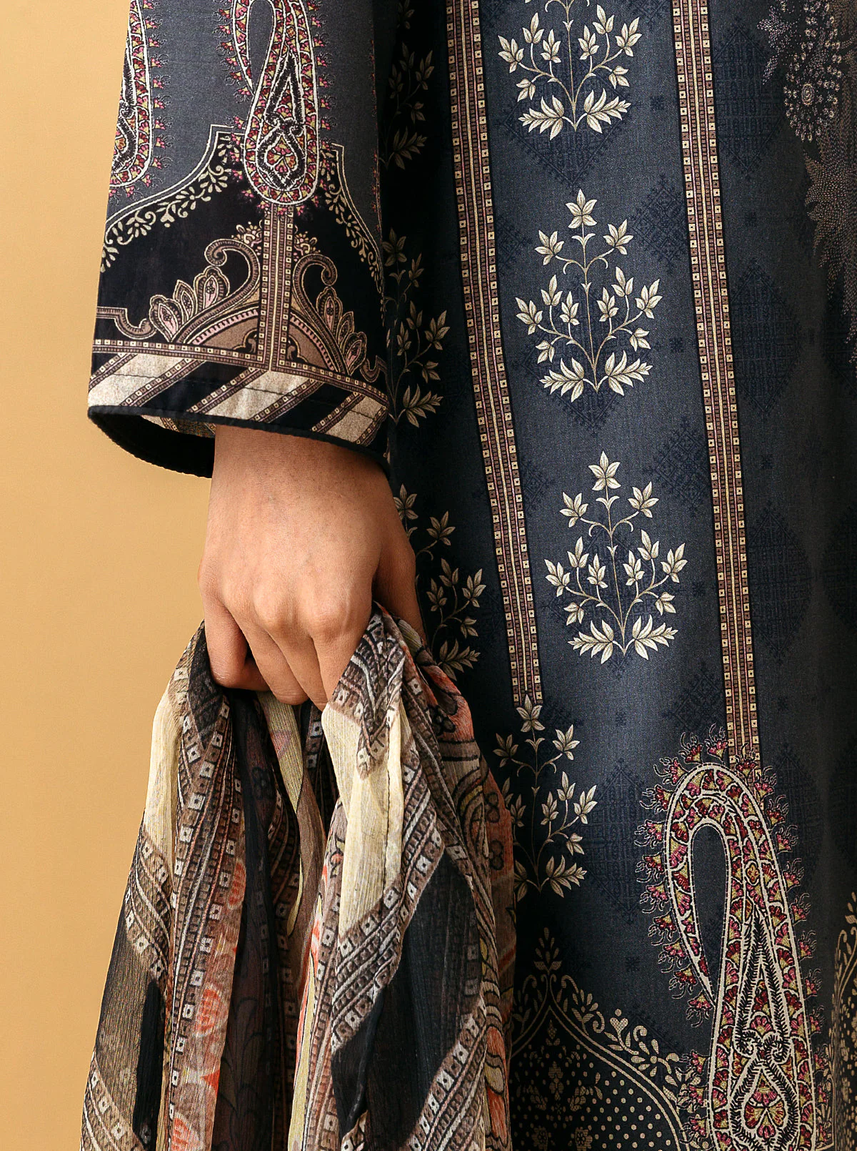 3 PIECE - PRINTED LAWN SUIT - BLUE HORIZON - Image 2
