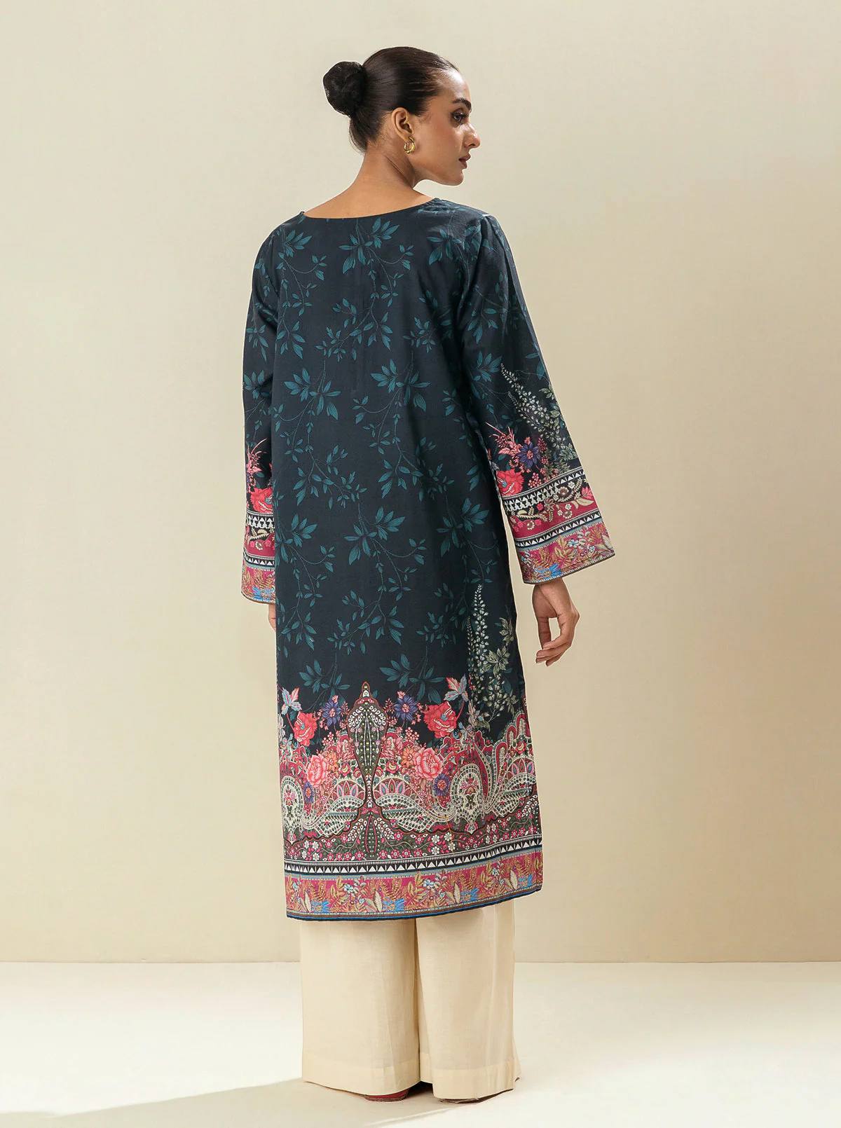 1 PIECE - PRINTED LAWN SHIRT - ORION LIGHT - Image 2