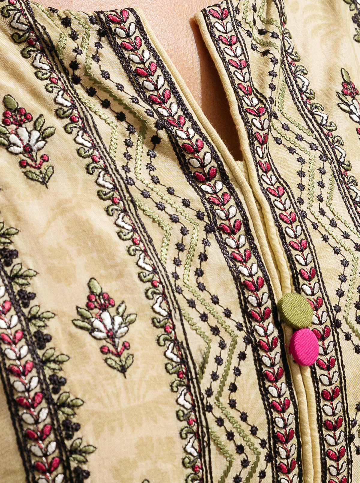 2 PIECE - EMBROIDERED LAWN SUIT - POPPIN ROSE - Image 4