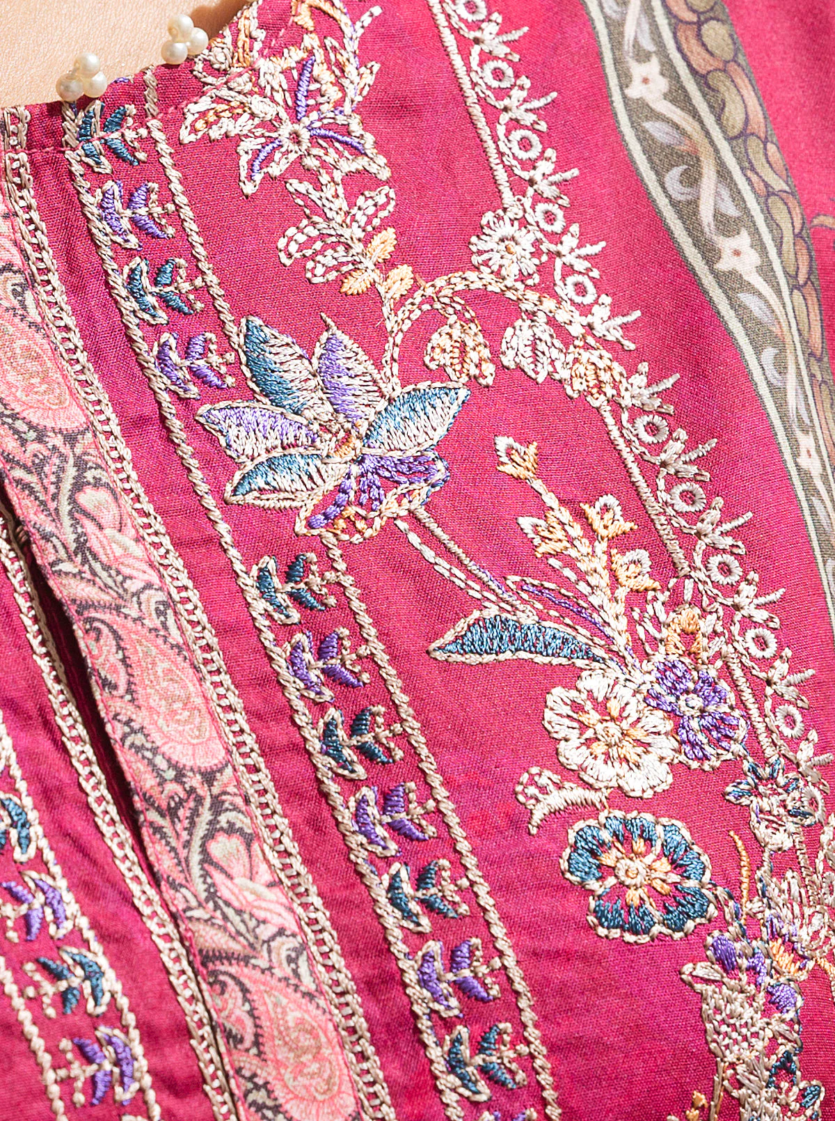 3 PIECE - EMBROIDERED LAWN SUIT - GRANITA SPRING - Image 4