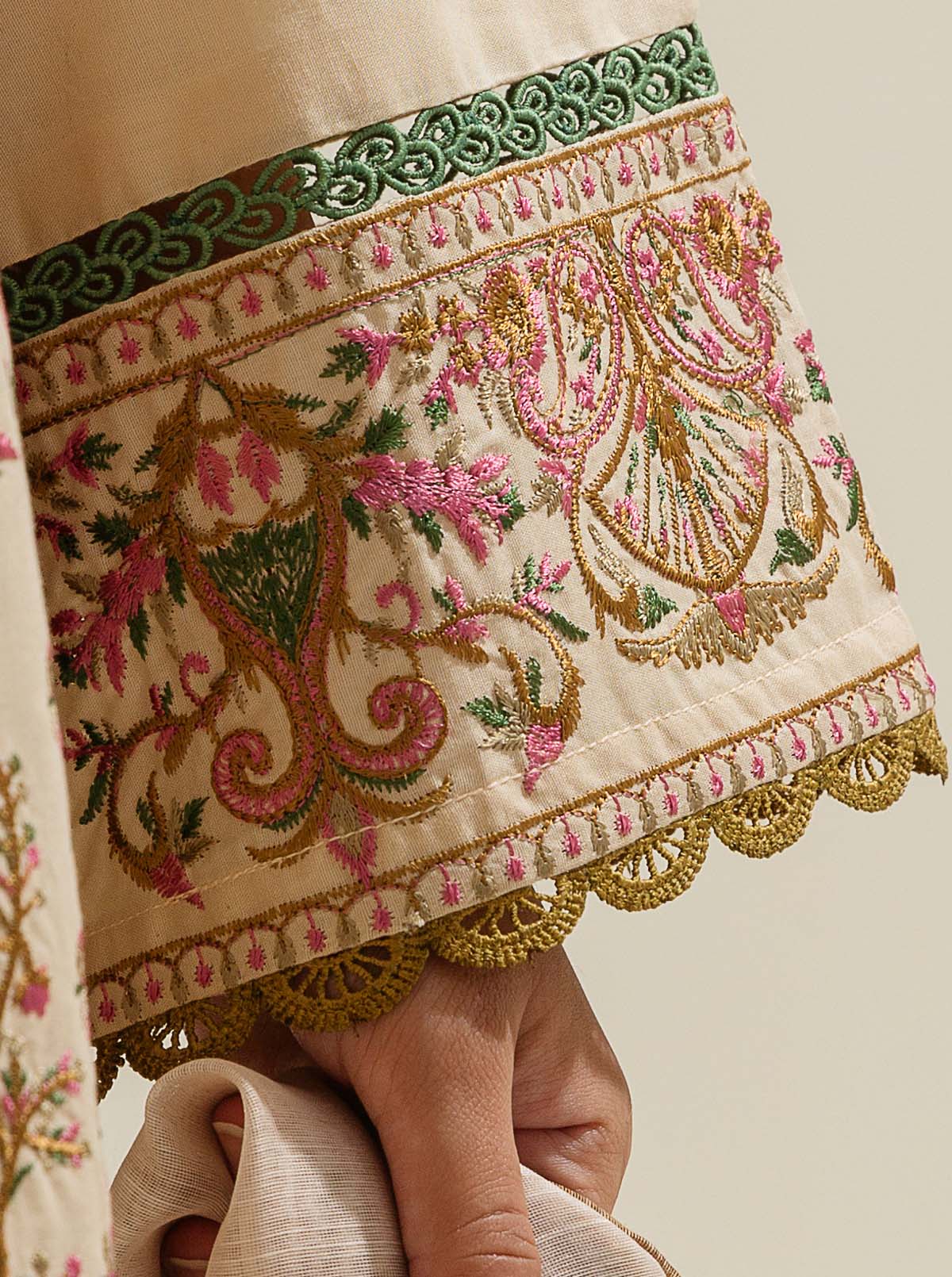 3 PIECE - EMBROIDERED LAWN SUIT - GRACE INCANTATION - Image 7