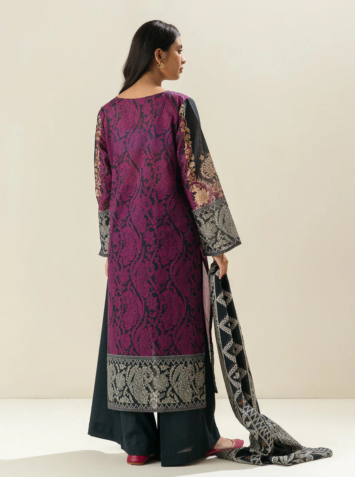 3 PIECE - PRINTED LAWN SUIT -MYSTERY PINK - Image 2