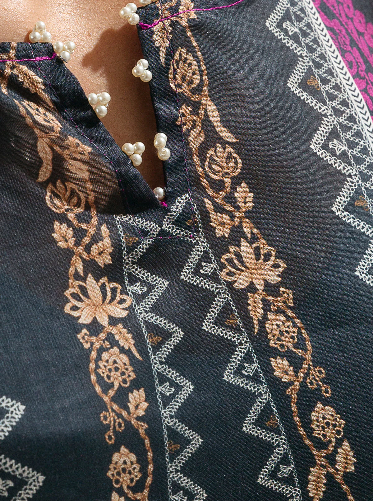 3 PIECE - PRINTED LAWN SUIT -MYSTERY PINK - Image 3