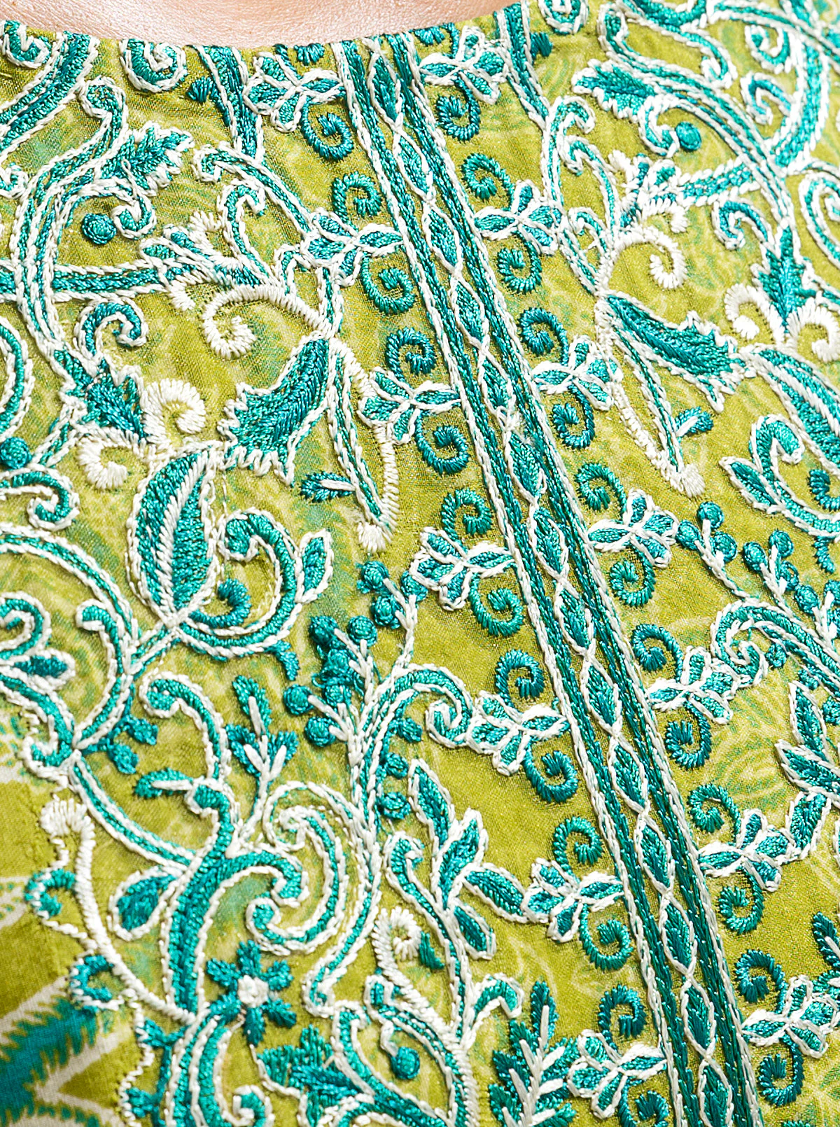 2 PIECE - EMBROIDERED LAWN SUIT - LUSH GARDEN - Image 4