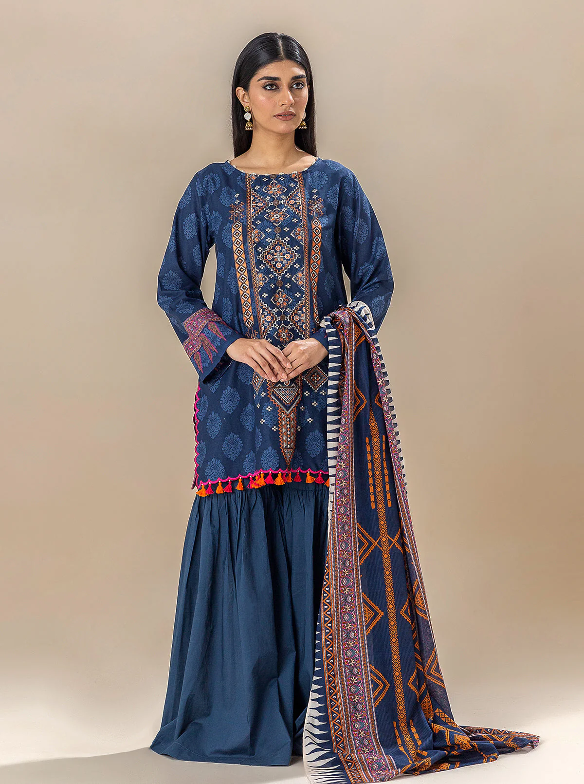 2 PIECE EMBROIDERED LAWN SUIT-METALIC SHIMMERS (UNSTITCHED) - Image 2