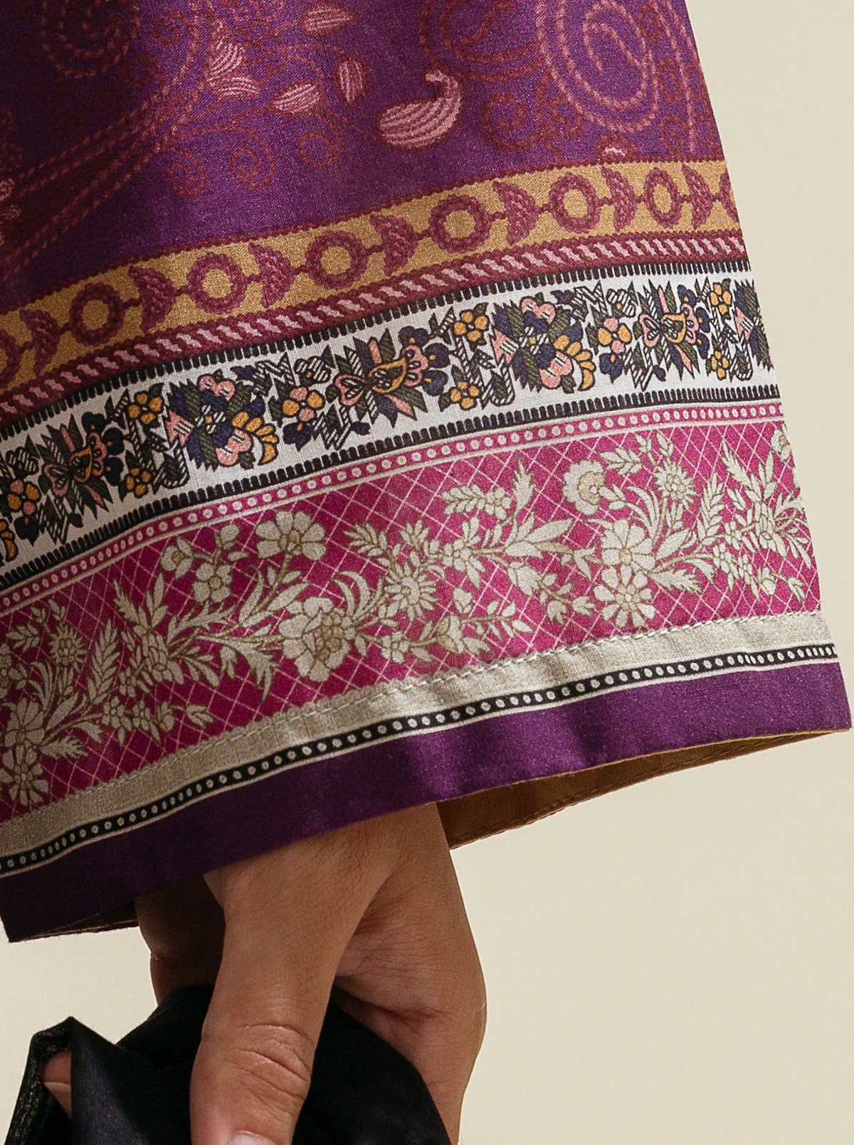 3 PIECE - PRINTED LAWN SUIT - AMETHYST LOVE - Image 4