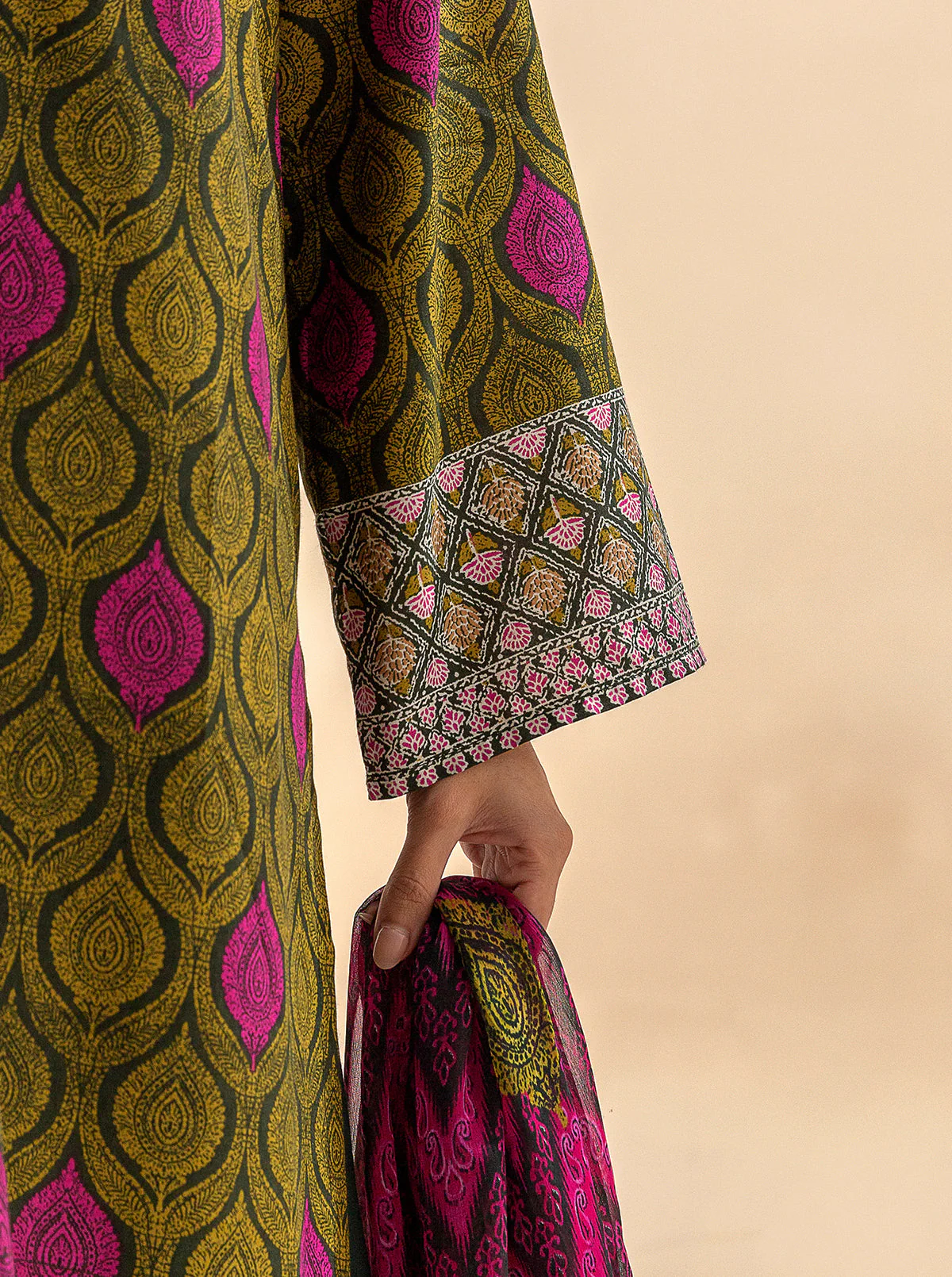 3 PIECE PRINTED VISCOSE SUIT-SHEER ILLUMINATION (UNSTITCHED) - Image 2