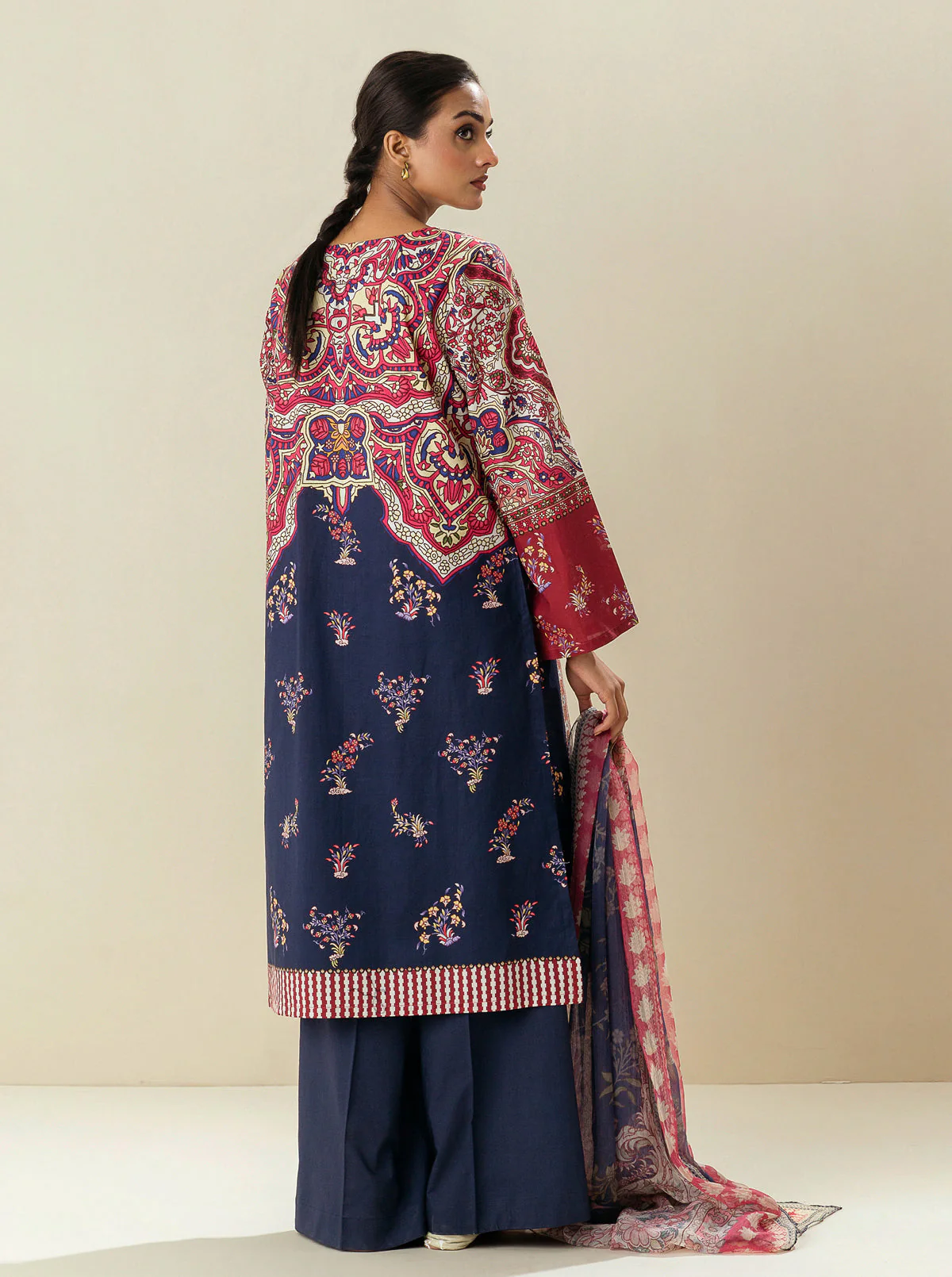 3 PIECE EMBROIDERED LAWN SUIT-PANSY PETALS (UNSTITCHED) - Image 3